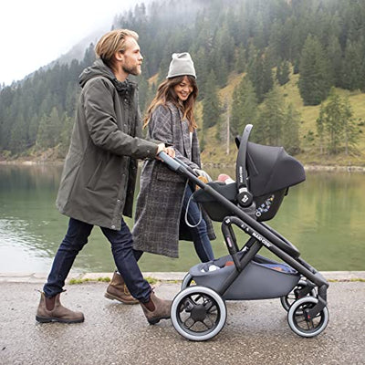 Maxi-Cosi CabrioFix i-Size, Siège Auto Bébé, 0 à 12 mois, 12 kg max., Siège Auto ISOFIX Léger (3,2 kg), Grand Canopy, Ultra-molletonné, Compatible avec les Poussettes Maxi-Cosi, Essential Black