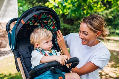 MOMI ESTELLE Kinderwagen für Kinder ab 6 Monat bis zu max. Körpergewicht von 15 kg, H105 x B51 x T75 cm, klappbar auf die Maße H65 x B51 x T21 cm, Gewicht 7,5 kg, 5-Punkt-Sicherheitsgurt