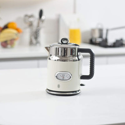 Russell Hobbs Wasserkocher [1,7l, 2400W] Retro Creme & polierter Edelstahl (Schnellkochfunktion, Wassertemperaturanzeige im Retrodesign, außenliegende Wasserstandsanzeige) Vintage Teekocher 21672-70