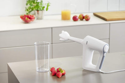 Braun MultiMix 3 HM 3135 Handmixer – Handrührgerät mit 5 Geschwindigkeitsstufen & Turbo-Funktion, inkl. Schneebesen, Knethaken, Pürierstab, Zerkleinerer und 600 ml Mix- und Messbecher, 500 Watt, weiß