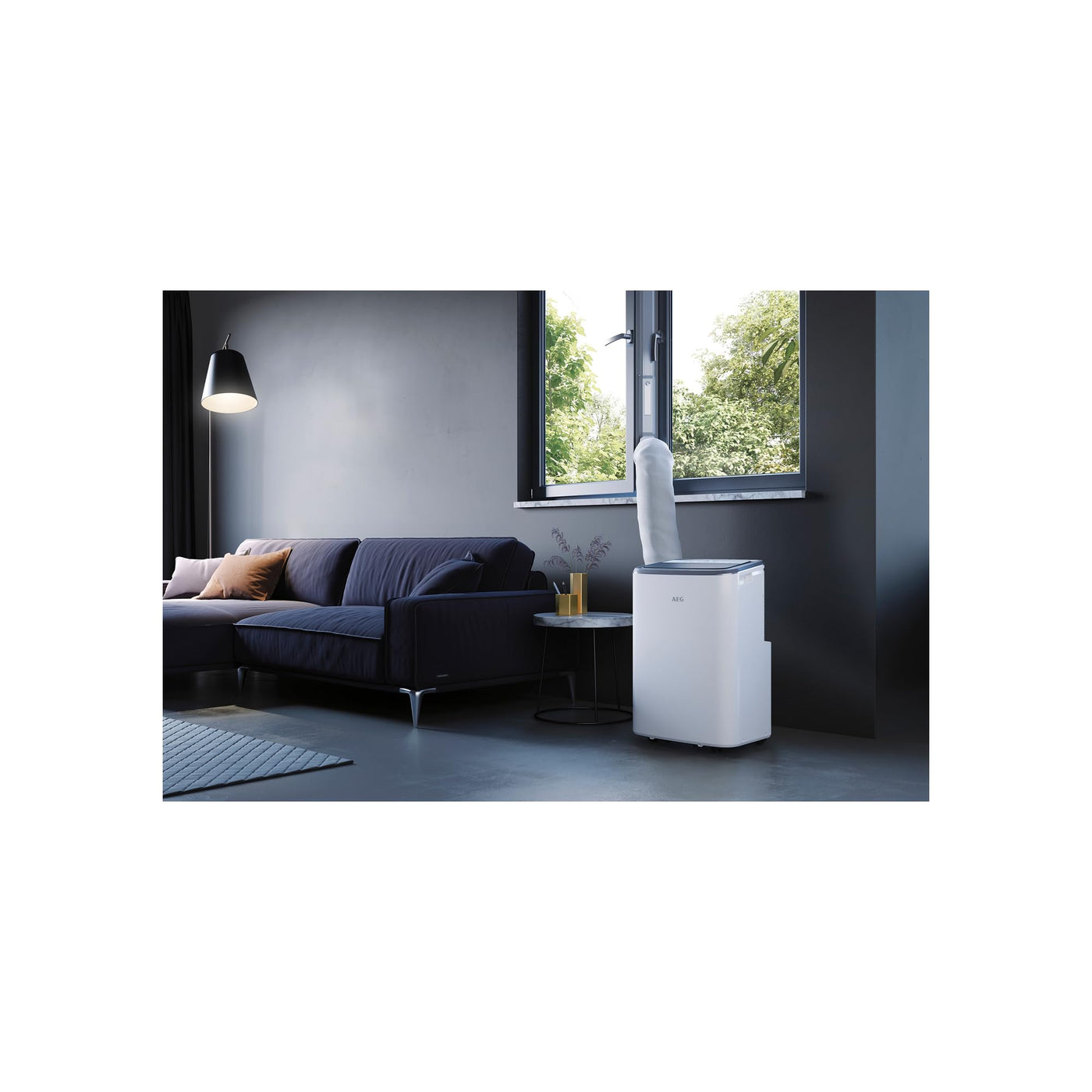 AEG Chillflex Pro AXP26U338CW mobile Klimaanlage / LED Display / Touch-Buttons / Fernbedienung / 30-40 m² / Kühlfunktion / Ventilator / Entfeuchtungsfunktion / Automatik / weiß/silber/schwarz