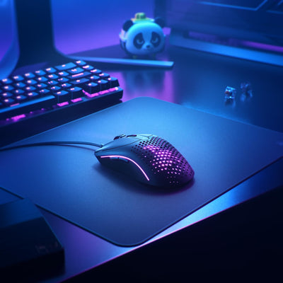 Glorious Gaming Model O 2 Wired Gaming Mouse – ultraleichte 59 g, FPS, 26.000 DPI, Motion-Sync, auf 80 Mio. Klicks ausgelegte Schalter, 6 programmierbare Tasten, beidhändig, RGB, PTFE-Füße – Schwarz