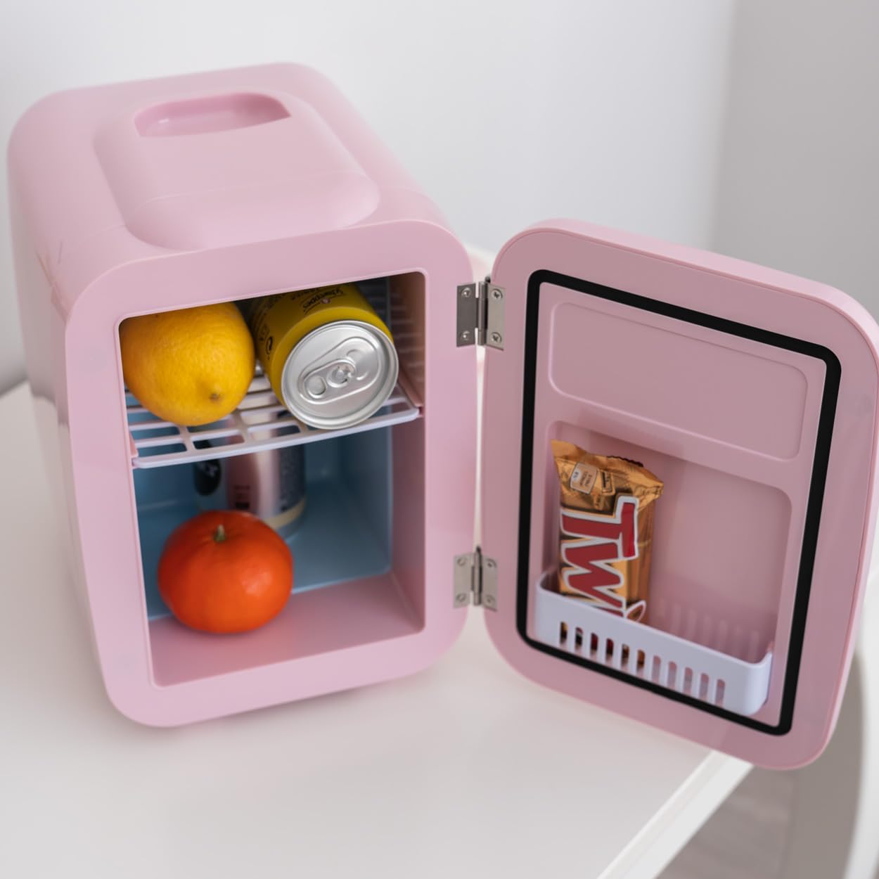 Flamingueo Mini Kühlschrank - Kleine Kühlschränke 4L, 12V/220V, Mini Fridge, Skincare, Funktion Kühlen und Heizen, Kleiner Kühlschrank für Zimmer