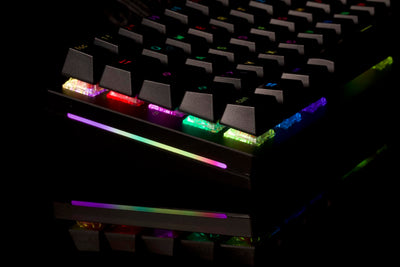 Glorious Gaming GMMK 2 Full Size (96%) – Mechanisches Gaming-Keyboard, Aluminiumrahmen, anpassbar, Doubleshot-Kappen, Glorious Fox Schalter, tastenweise RGB, Deutsch QWERTZ Layout - Schwarz