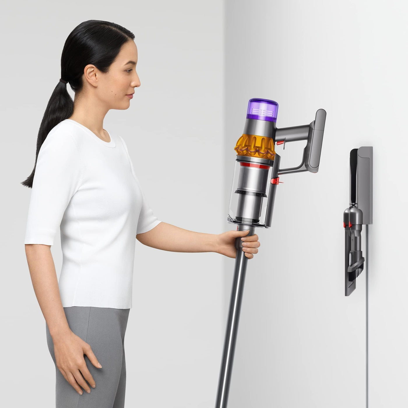 Dyson V15 Detect 368340-01, Staubsauger, Einfarbig, 120 W, 0.2 gallons, 78 Dezibel