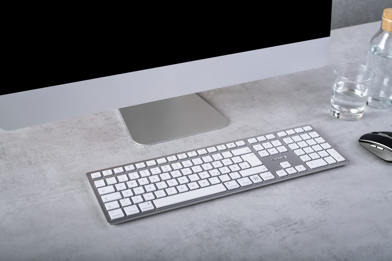 CHERRY KW 9100 SLIM FOR MAC, kabellose Mac-Tastatur, Deutsches Layout (QWERTZ), Bluetooth oder 2,4 GHz Funk, Flache Tasten, Wiederaufladbar, Weiß-Silber