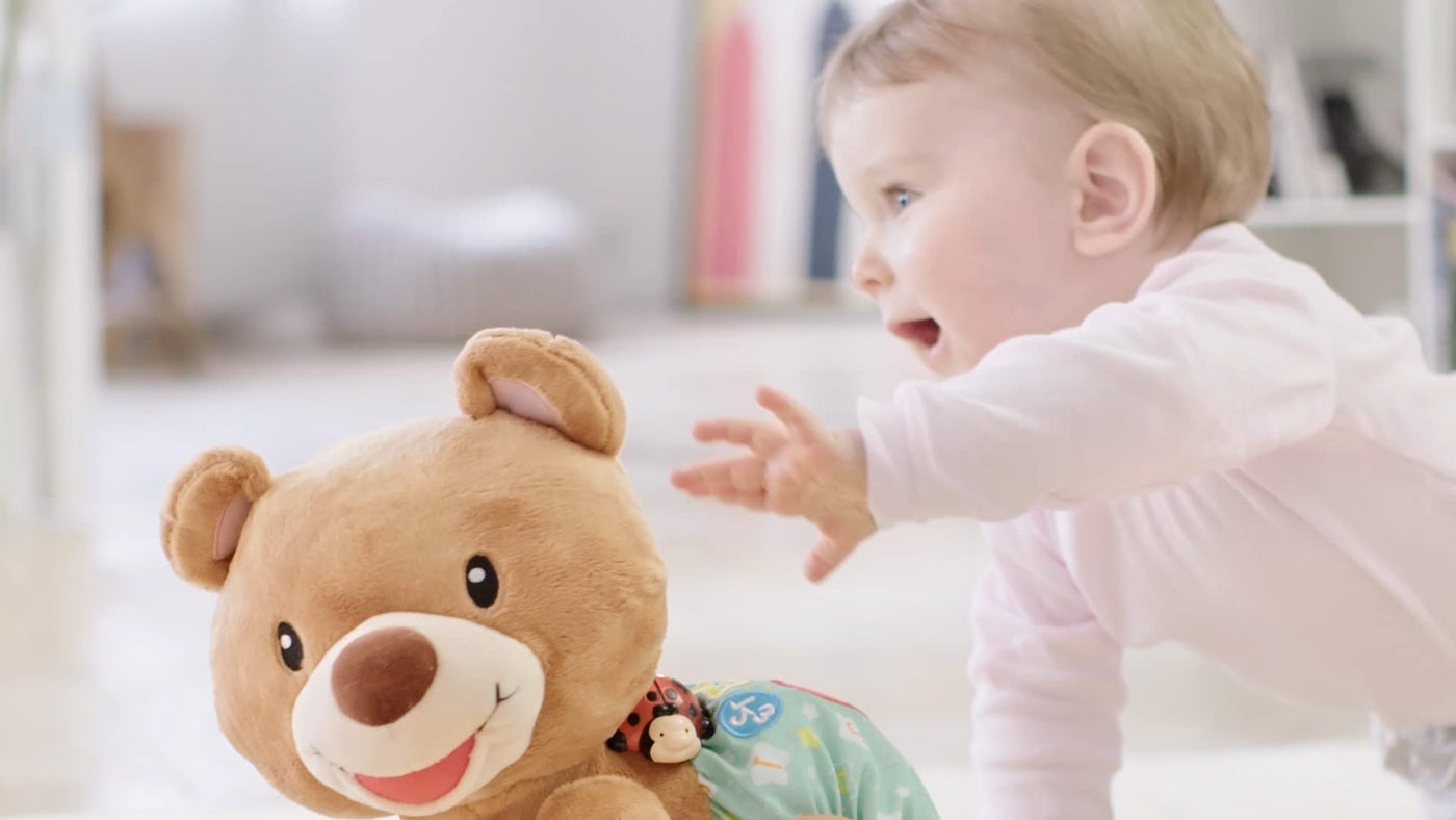 VTech Baby Krabbel-mit-mir-Bär – Interaktives Plüschtier, das alleine krabbelt, zählt, spricht und singt – Für Kinder von 9-36 Monaten