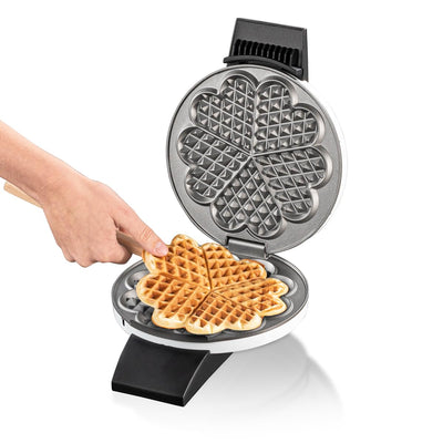 Cloer 1621 Waffeleisen für klassische Herzwaffeln, 930 W, Waffelgröße 15,5 cm, stufenlos wählbarer Bräunungsgrad, weiß, Metall