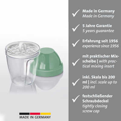 Westmark Schüttelbecher – Dressingshaker mit herausnehmbarer Mixscheibe, Fassungsvermögen: 0,25 l, Höhe: 12,8 cm, Kunststoff, BPA-freier Mixbecher (Klar/Grün)