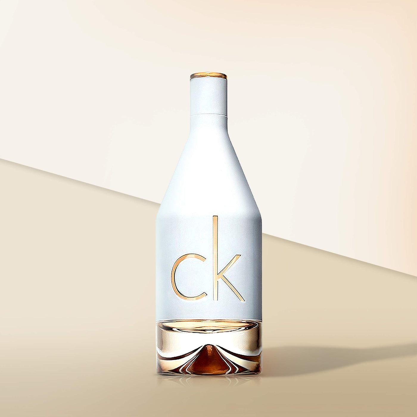 CALVIN KLEIN ck IN2U Eau de Toilette for her, floral-fruchtiger Damenduft, 100ml