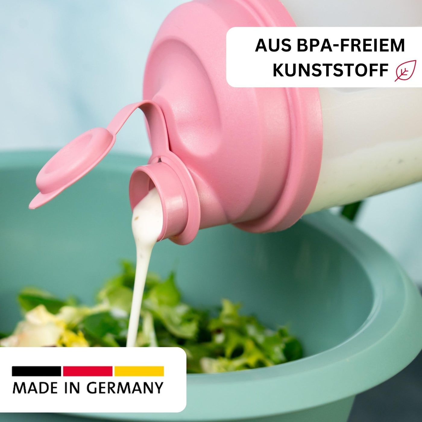 Westmark Mix- und Schüttelbecher/Dressingshaker mit Mess-Skala, herausnehmbarer Mixscheibe und verschließbarem Ausgießer, Fassungsvermögen: 0,5 l, Kunststoff, BPA-frei, Farbe: Transluzent/Rosa