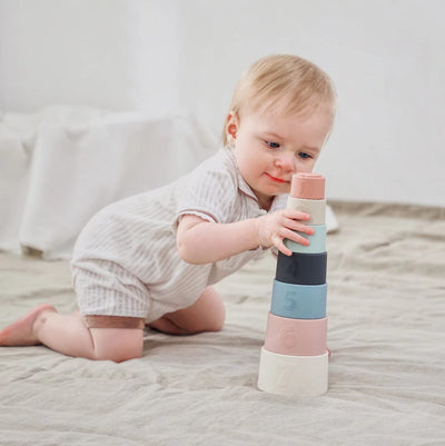 Moonkie Stapelturm mit 7 Bechern Für Babys & Kinder, lustiges pädagogisches Stapelbecher-Silikon-weiches und zahnendes Spielzeug