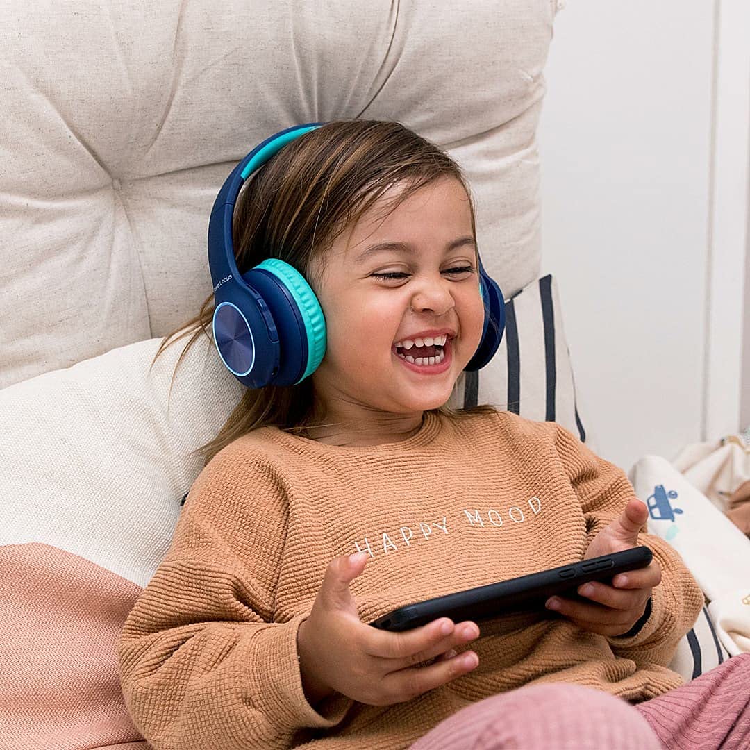 PowerLocus Kinderkopfhörer Bluetooth, Kinder Kopfhörer Kabellos mit LED-Leuchten und 94DB Lautstärkebegrenzung, Faltbare Kopfhörer, HD Stereo, Micro SD,Eingebautes Mikrofon für Schule/Laptop/Handy/TV