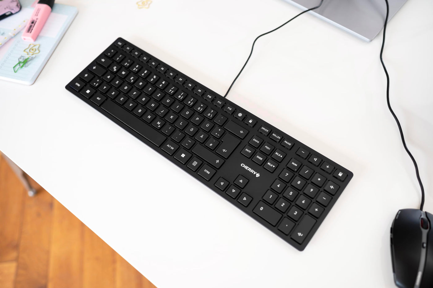 CHERRY KC 6000 SLIM, Ultraflache Design-Tastatur, Deutsches Layout (QWERTZ), Kabelgebunden (USB-A Anschluss), Leise Tasten, Langlebige Beschriftung, Schwarz