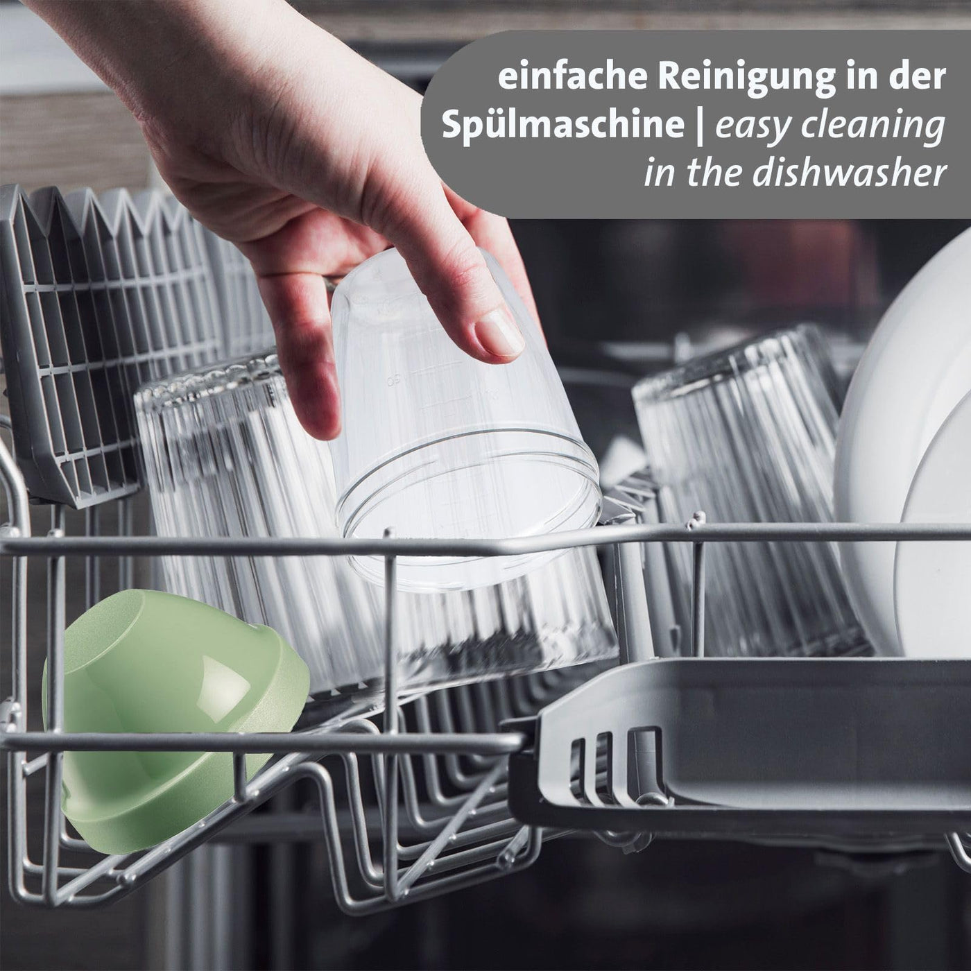 Westmark Schüttelbecher – Dressingshaker mit herausnehmbarer Mixscheibe, Fassungsvermögen: 0,25 l, Höhe: 12,8 cm, Kunststoff, BPA-freier Mixbecher (Klar/Grün)