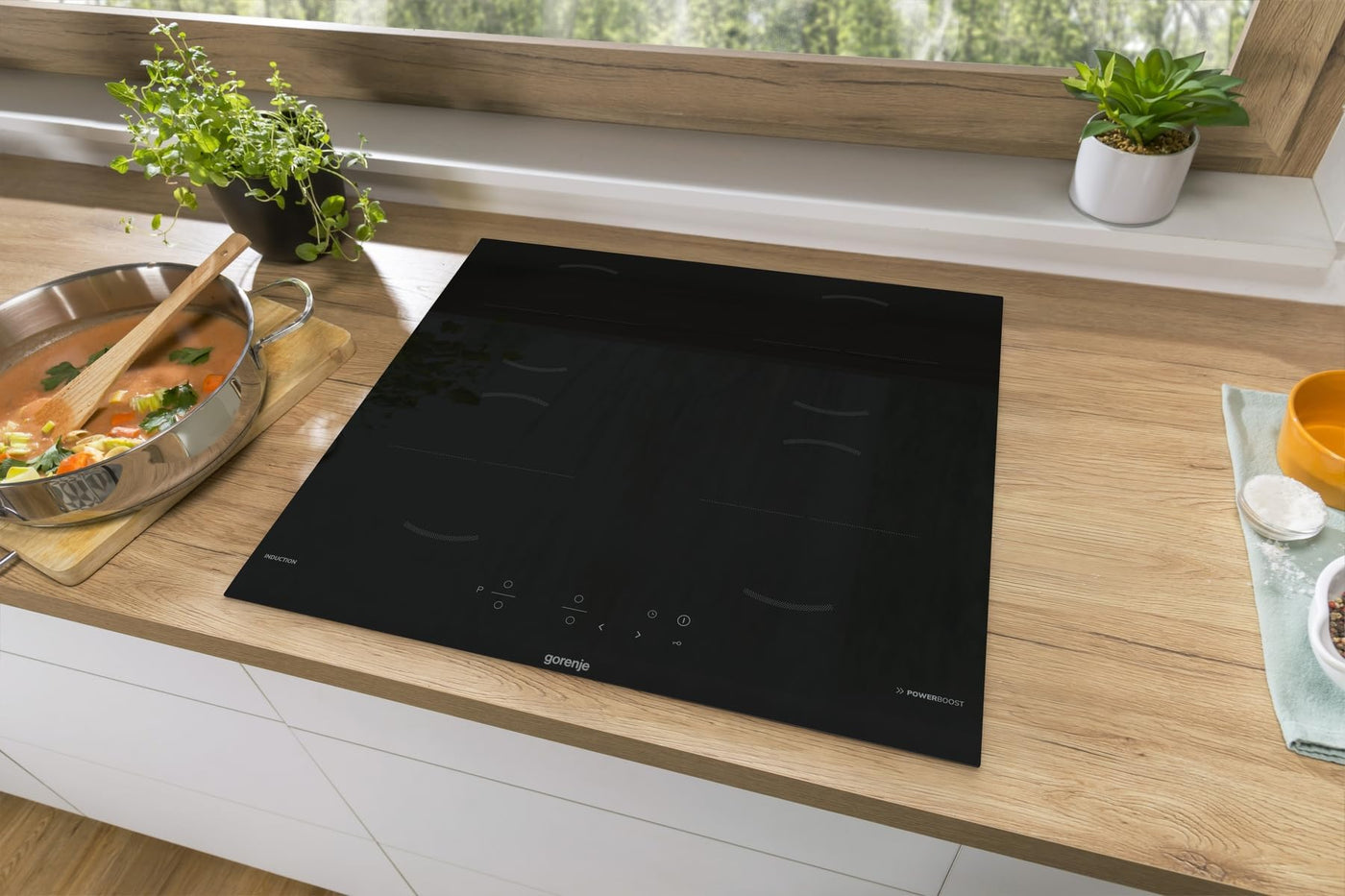 Gorenje GI6401BCE Induktions-Kochfeld / 60 cm/TouchControl/PowerBoost/Timer/ChildLock/Restwärmeanzeige/Schwarz