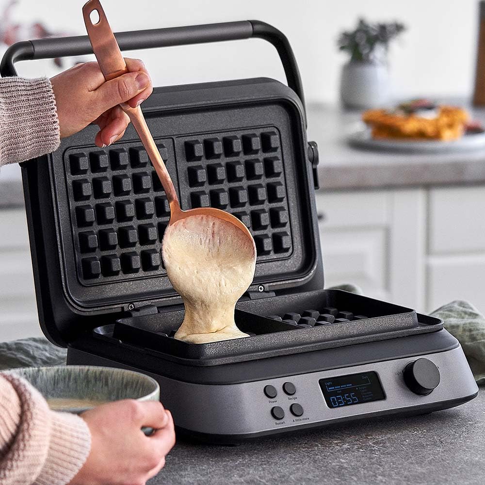 SPRINGLANE Waffeleisen Wanda 1600 W, Doppelwaffeleisen für Belgische Waffeln, Praktische Überlaufrille, Display zur Anzeige der Backfarbe