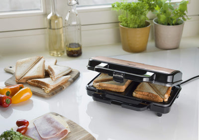 Bestron XL Sandwichmaker, Antihaftbeschichteter Sandwich-Toaster für 2 Sandwiches, inkl. automatischer Temperaturregelung & Bereitschaftsanzeige, 900 Watt, Farbe: Schwarz/Kupfer