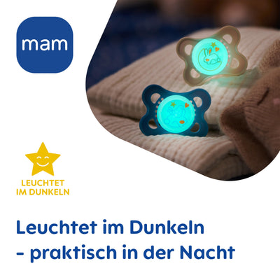 MAM Original Night Schnuller im 2er-Set, leuchtender & zahnfreundlicher Baby Schnuller aus nachhaltigen & bio-erneuerbaren Materialien, mit Schnullerbox, 0-6 Monate, Hase/Mond