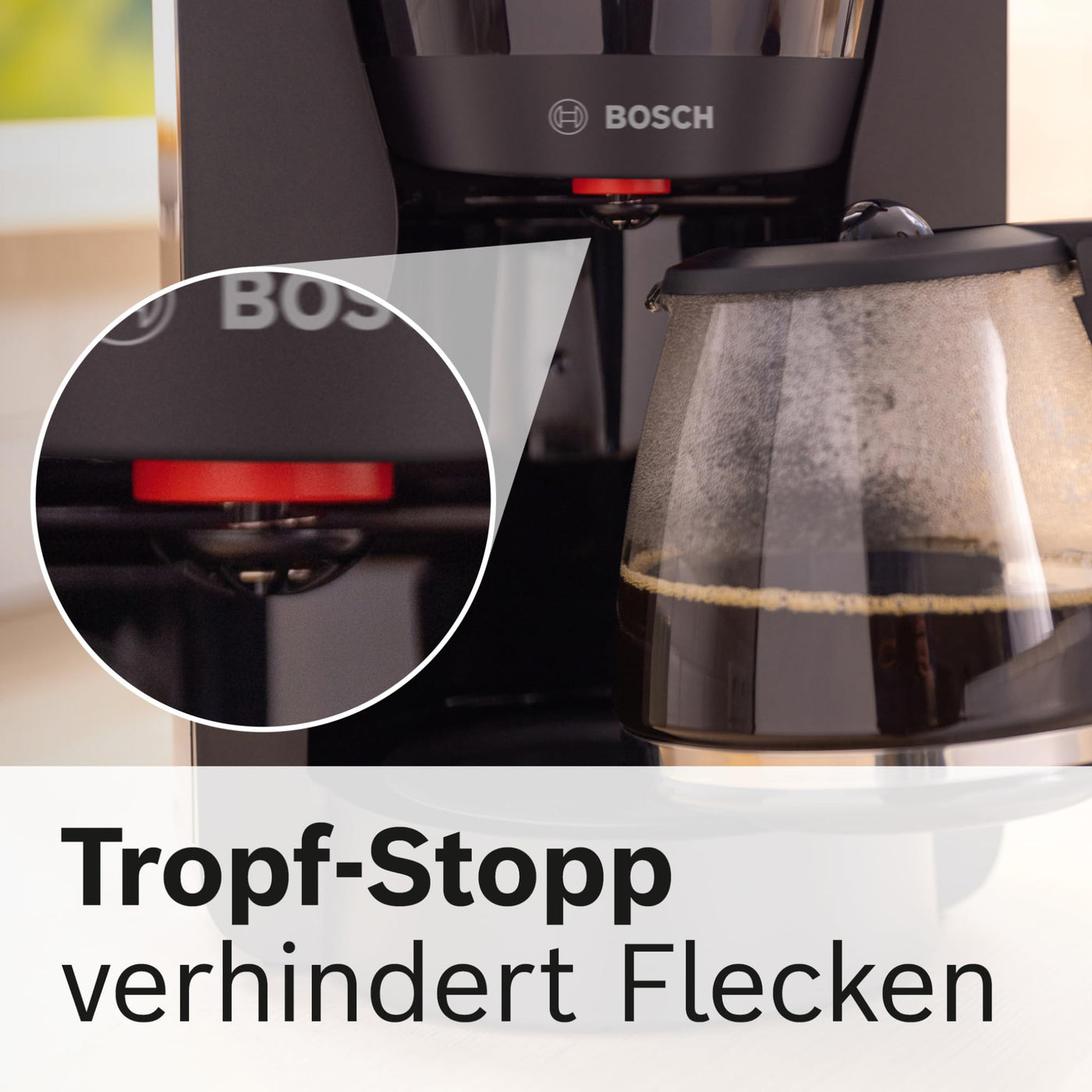 Bosch Filterkaffeemaschine MyMoment TKA3M133, Glaskanne 1,25 L, für 10-15 Tassen, 60min Warmhaltefunktion, Tropfstopp, schwenkbarer Filterträger, Entkalkungsprogramm, 1200 Watt, Schwarz matt