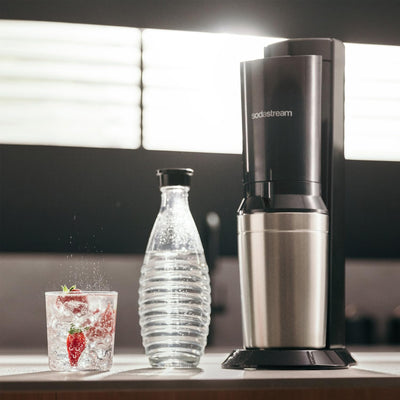 SodaStream Wassersprudler Crystal 3.0 Quick-Connect CO2-Zylinder und 1x Glaskaraffen, Silber, Schwarz/Titan, 45 cm