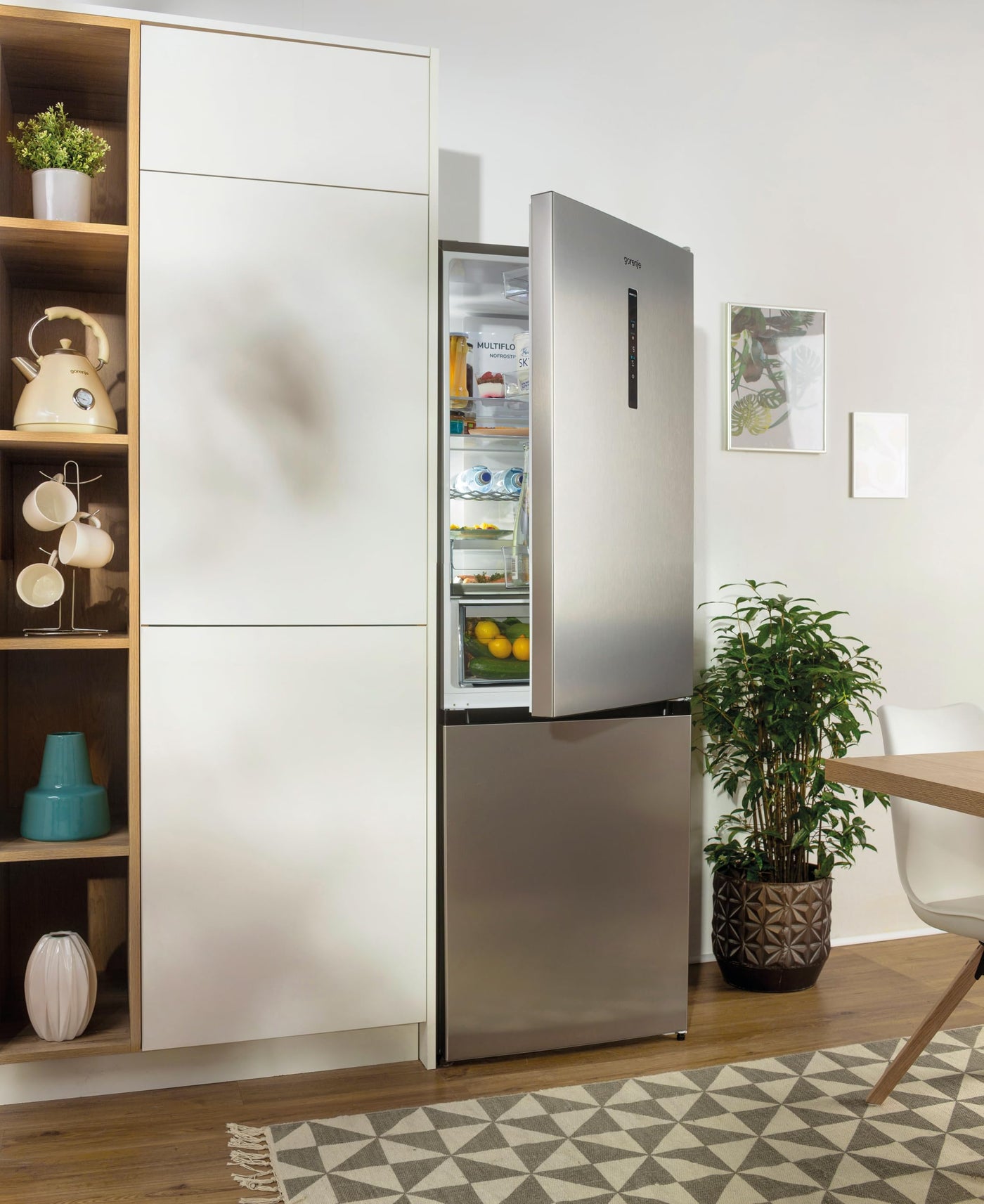 Gorenje NRK61CA2XL4Z Kühl-Gefrierkombination/NoFrostPlus/Multiflow 360° / ConvertZeroZone/AdaptTech/LED Display / 185 cm/Kühlteil 255 l/Gefrierteil 106 l / 35 dB/EEK: C/Edelstahl