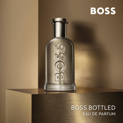 BOSS BOTTLED Eau de Parfum, orientalisch-holziger Herrenduft mit Zimt und Moschusnoten für vielseitige Männer, 50ml