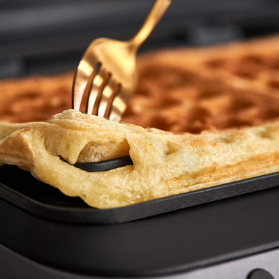 SPRINGLANE Waffeleisen Wanda 1600 W, Doppelwaffeleisen für Belgische Waffeln, Praktische Überlaufrille, Display zur Anzeige der Backfarbe