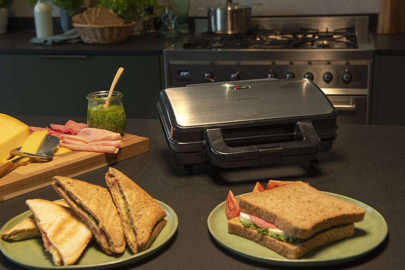 Emerio XXL Sandwichtoaster für alle Toastgrößen geeignet, BPA frei, große Muschelform, leicht zu reinigen, Käse läuft nicht aus, PREIS-/LEISTUNGSSIEGER Haus & Garten Test 03/2019, 900 Watt