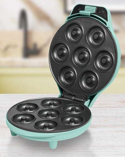 Bestron Donut Maker im Retro Design, Mini-Donut Maker für 7 kleine Donuts, inkl. Backampel & Antihaftbeschichtung, 700 Watt, Farbe: Mint